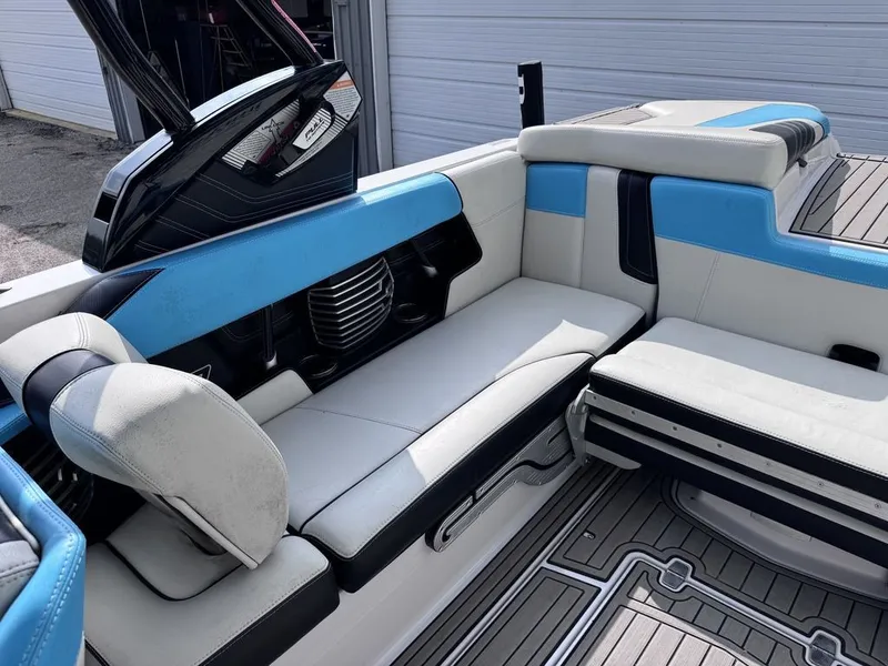 Slide: The Image of Nautique G23 2015 - 10