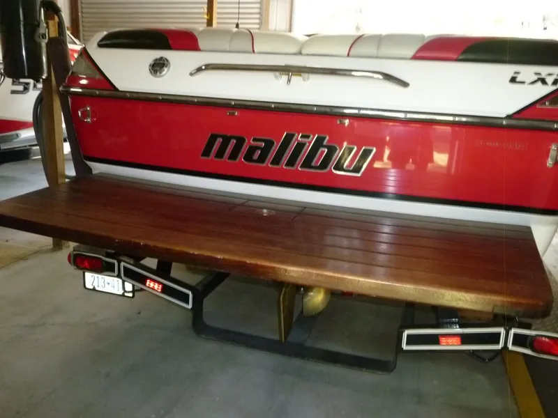 Slide: The Image of Malibu Sunsetter LXi 2005 - 2
