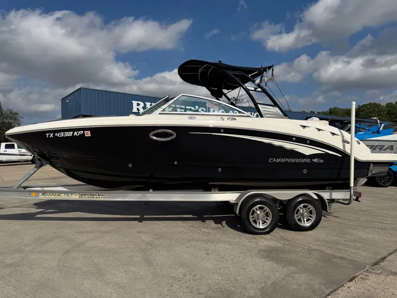 The Image of Chaparral 264 Sunesta Surf 2018 - 1