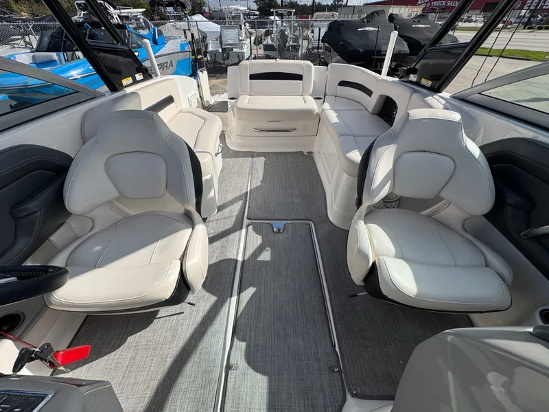 Slide: The Image of Chaparral 264 Sunesta Surf 2018 - 13