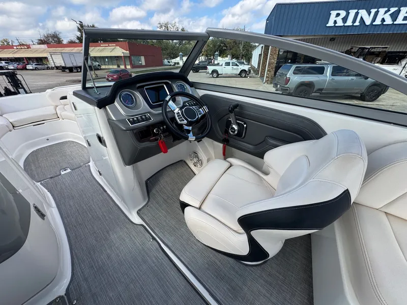 Slide: The Image of Chaparral 264 Sunesta Surf 2018 - 16