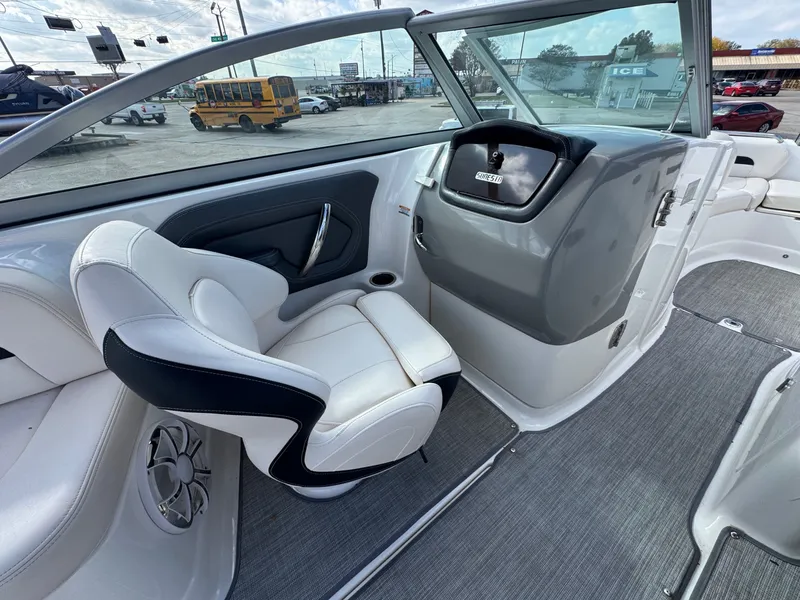 Slide: The Image of Chaparral 264 Sunesta Surf 2018 - 17