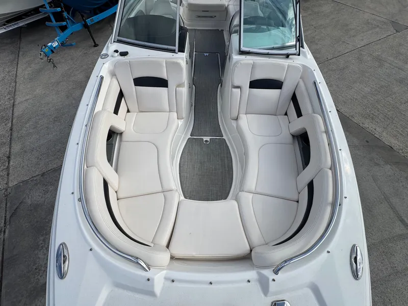 Slide: The Image of Chaparral 264 Sunesta Surf 2018 - 20