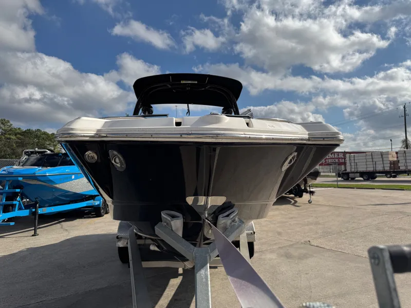 Slide: The Image of Chaparral 264 Sunesta Surf 2018 - 3