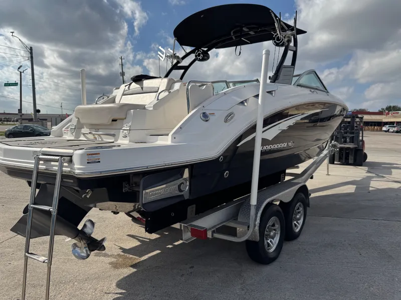 Slide: The Image of Chaparral 264 Sunesta Surf 2018 - 5