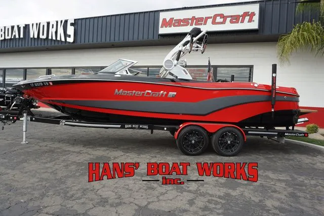 The Image of MasterCraft XT25 2019 - 1