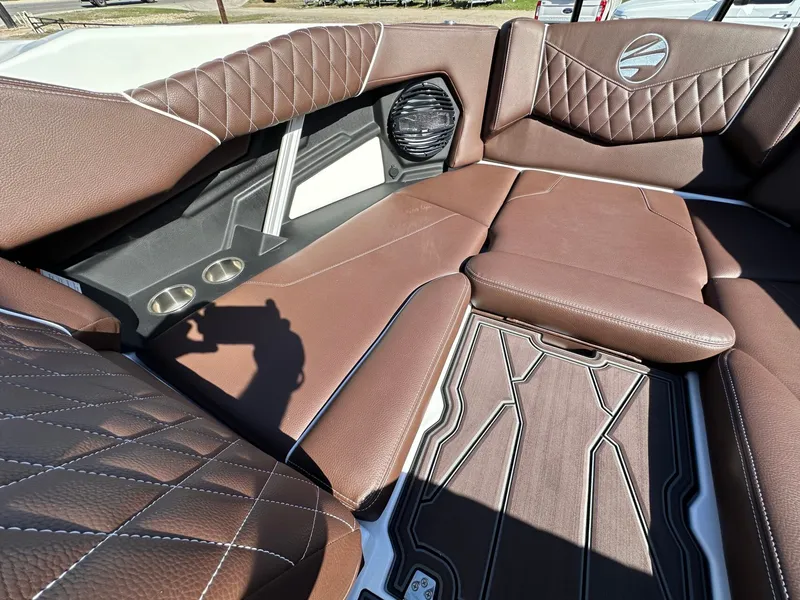 Slide: The Image of Tigé Z3 2026 - 18