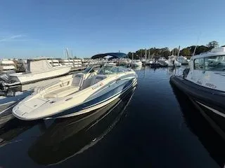 Slide: The Image of Sea Ray Sundeck 2010 - 11