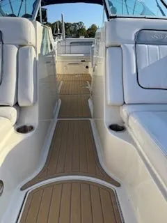 Slide: The Image of Sea Ray Sundeck 2010 - 16