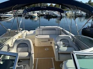 Slide: The Image of Sea Ray Sundeck 2010 - 17