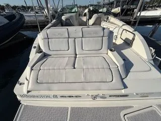 Slide: The Image of Sea Ray Sundeck 2010 - 22