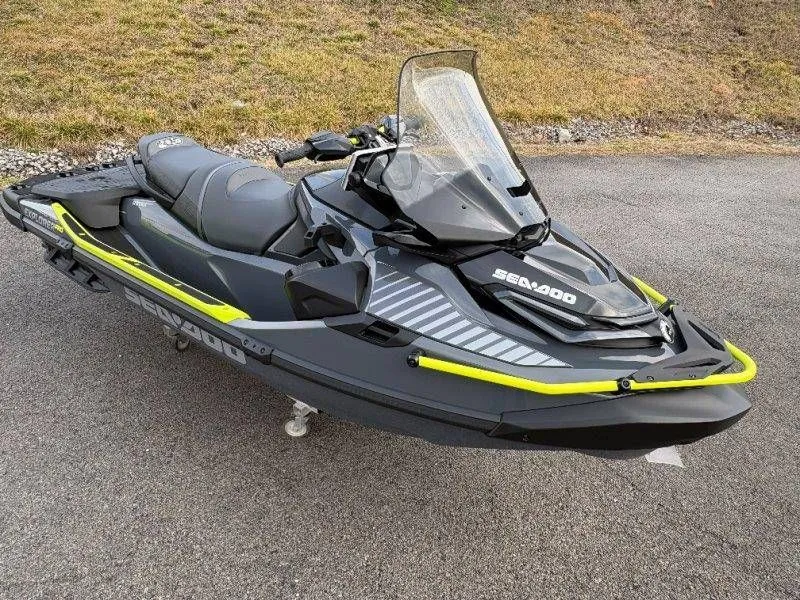 Slide: The Image of Sea-Doo Explorer Pro 230 2024 - 24