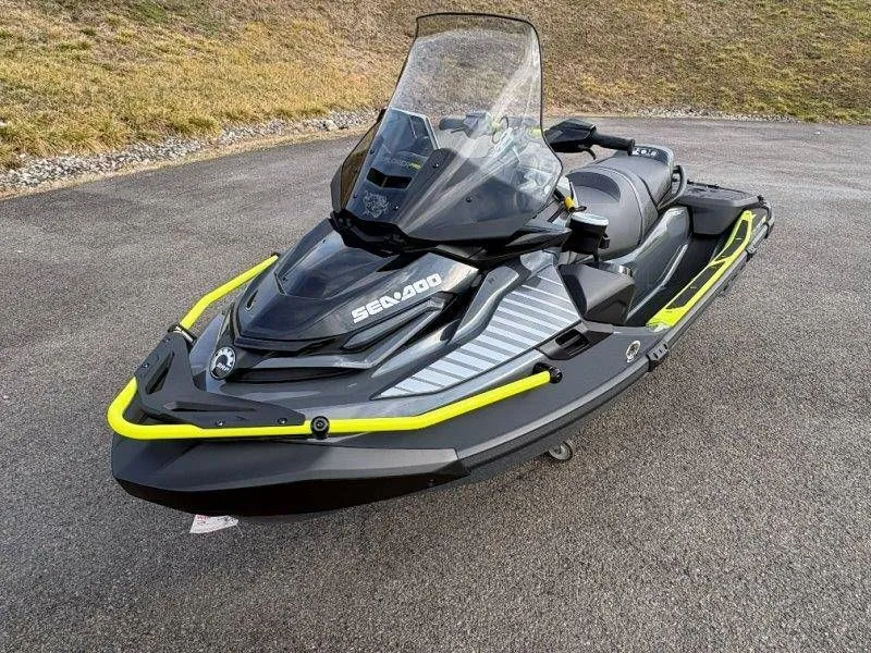 Slide: The Image of Sea-Doo Explorer Pro 230 2024 - 3