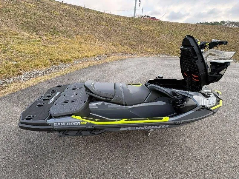 Slide: The Image of Sea-Doo Explorer Pro 230 2024 - 33