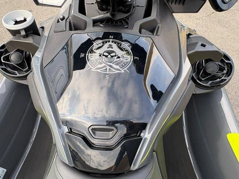 Slide: The Image of Sea-Doo Explorer Pro 230 2024 - 8