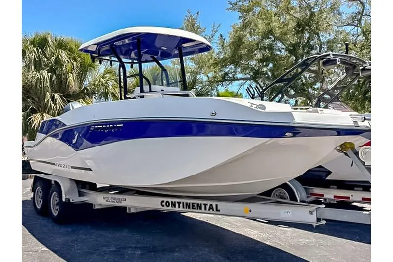 The Image of 2024 Starcraft SVX 231 OB CC boat on trailer - 0