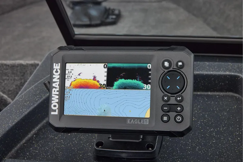 Slide: The Image of Tracker Pro Guide V-175 Combo 2026 - 28