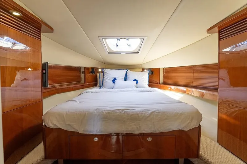 Slide: The Image of Master stateroom - 9
