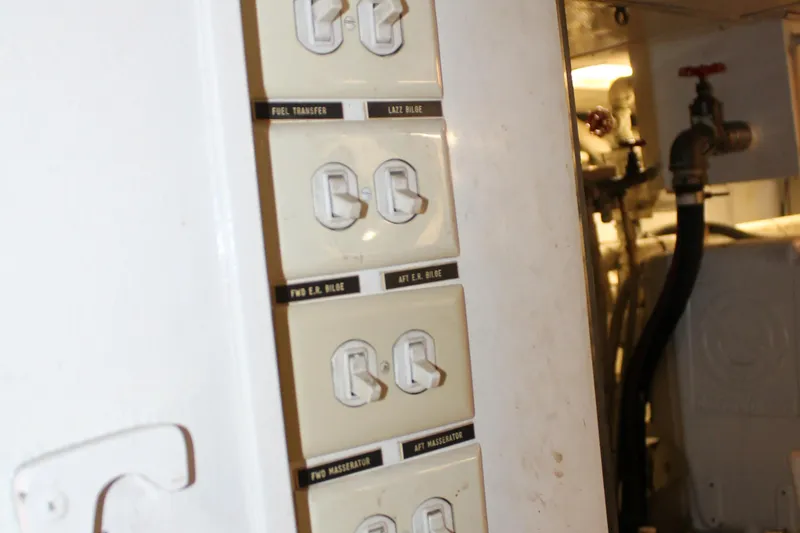 Slide: The Image of Broward CPMY - Raised Pilothouse 1984 - 102