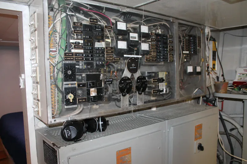 Slide: The Image of Broward CPMY - Raised Pilothouse 1984 - 104