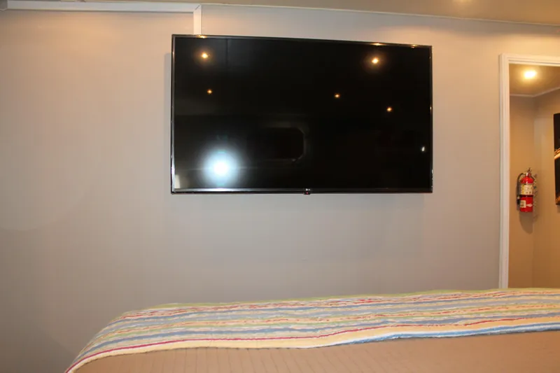 Slide: The Image of Broward CPMY - Raised Pilothouse 1984 - 121