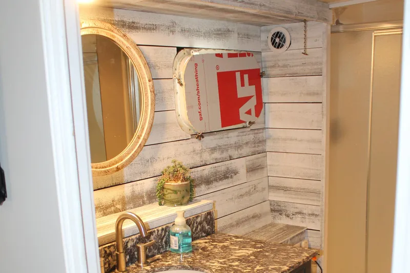 Slide: The Image of Broward CPMY - Raised Pilothouse 1984 - 124