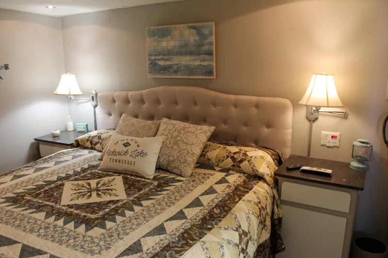 Slide: The Image of Broward CPMY - Raised Pilothouse 1984 - 129