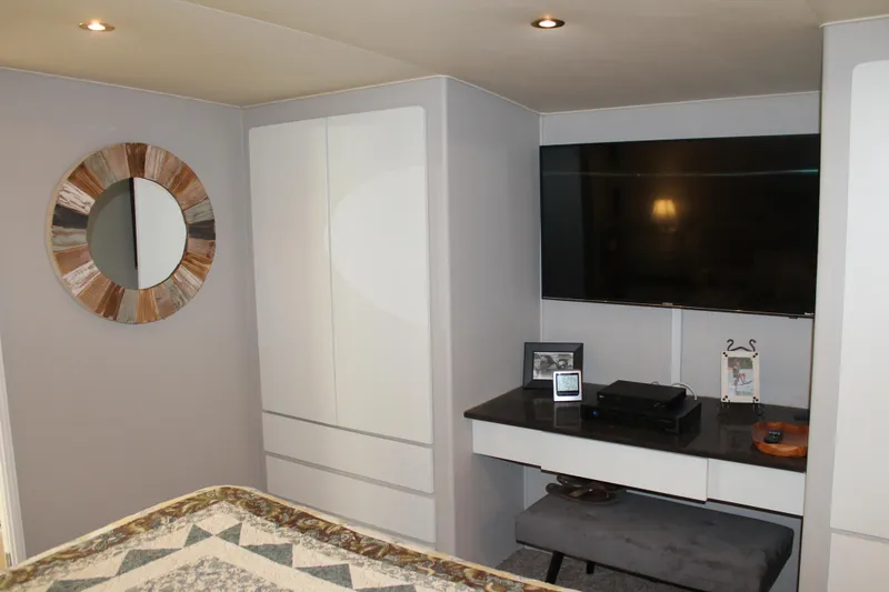 Slide: The Image of Broward CPMY - Raised Pilothouse 1984 - 135