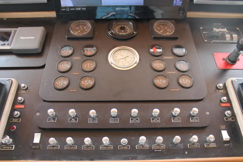 Slide: The Image of Broward CPMY - Raised Pilothouse 1984 - 60