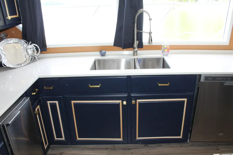 Slide: The Image of Broward CPMY - Raised Pilothouse 1984 - 74