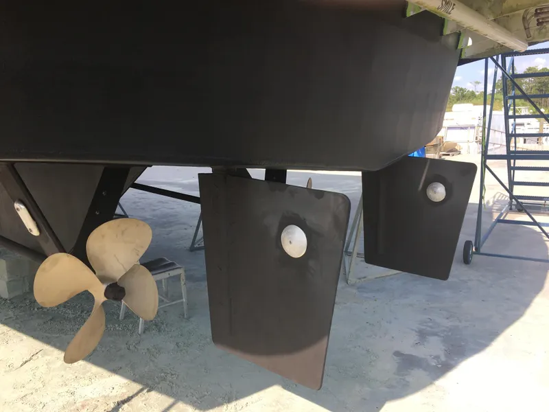 Slide: The Image of Underside of 1984 Broward CPMY with propeller and rudder. - 8