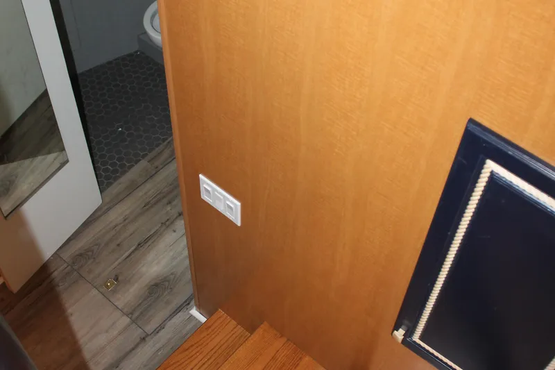 Slide: The Image of Broward CPMY - Raised Pilothouse 1984 - 81