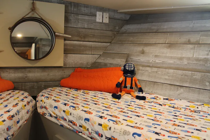 Slide: The Image of Broward CPMY - Raised Pilothouse 1984 - 83