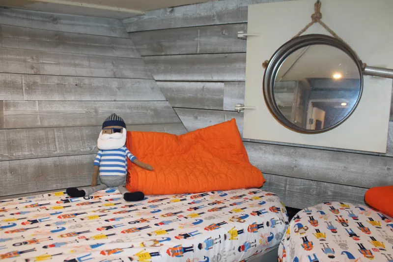 Slide: The Image of Broward CPMY - Raised Pilothouse 1984 - 84