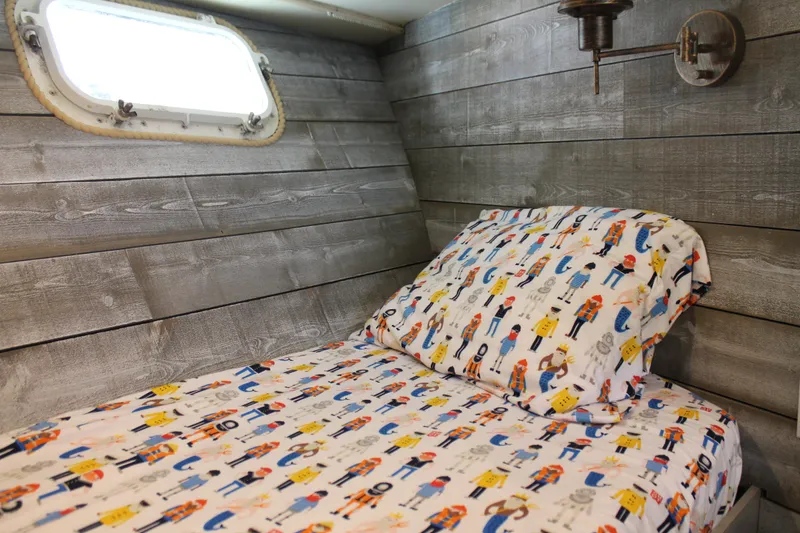 Slide: The Image of Broward CPMY - Raised Pilothouse 1984 - 86