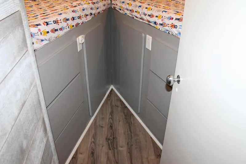 Slide: The Image of Broward CPMY - Raised Pilothouse 1984 - 95