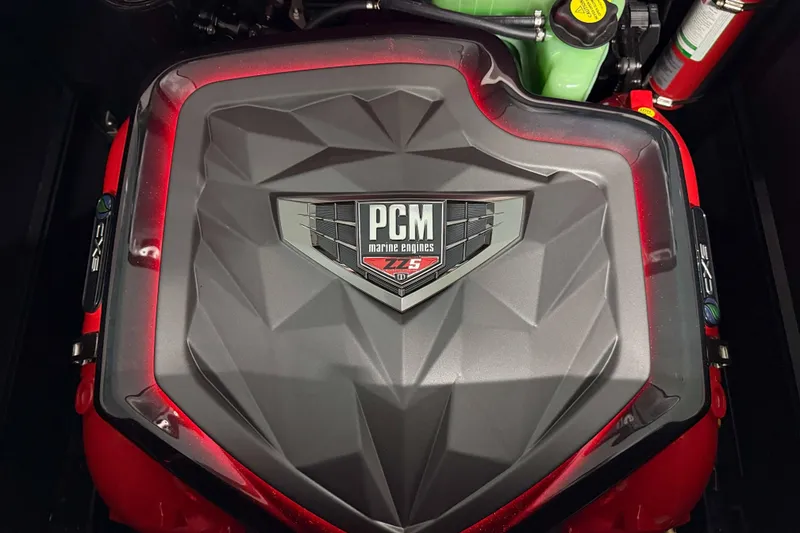 Slide: The Image of 2026 Nautique Super Air Nautique GS22 engine, PCM marine engines Z5, top view. - 40