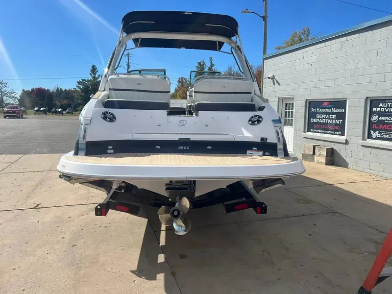 Slide: The Image of Regal 2800 Bowrider 2021 - 7