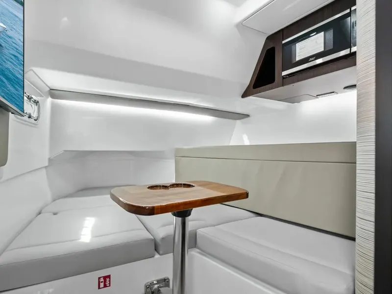 Slide: The Image of Everglades 367 CX 2026 - 5