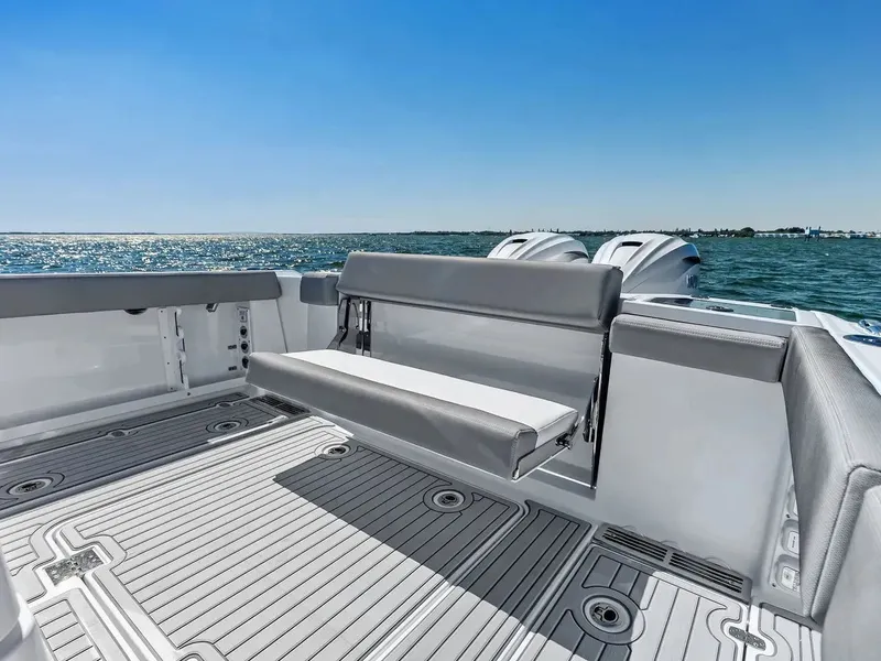 Slide: The Image of Everglades 367 CX 2026 - 7