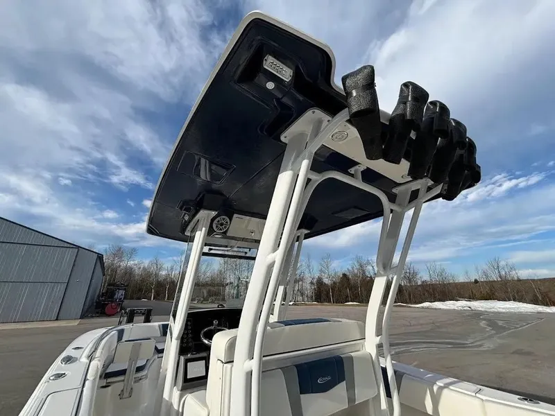 Slide: The Image of Robalo R270 Center Console 2024 - 21