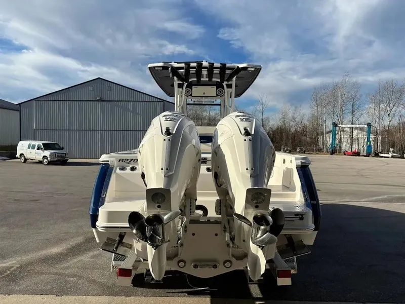 Slide: The Image of Robalo R270 Center Console 2024 - 3