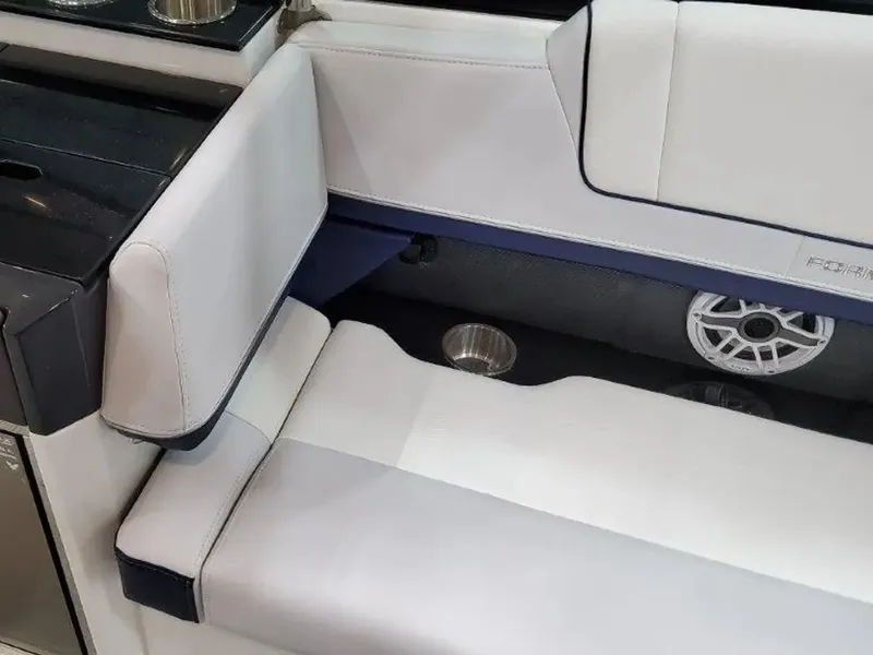 Slide: The Image of Formula 330 Crossover Bowrider 2025 - 25