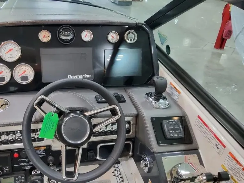 Slide: The Image of Formula 330 Crossover Bowrider 2025 - 32