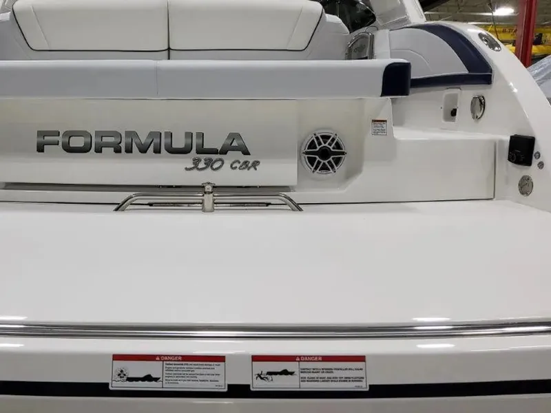 Slide: The Image of Formula 330 Crossover Bowrider 2025 - 9