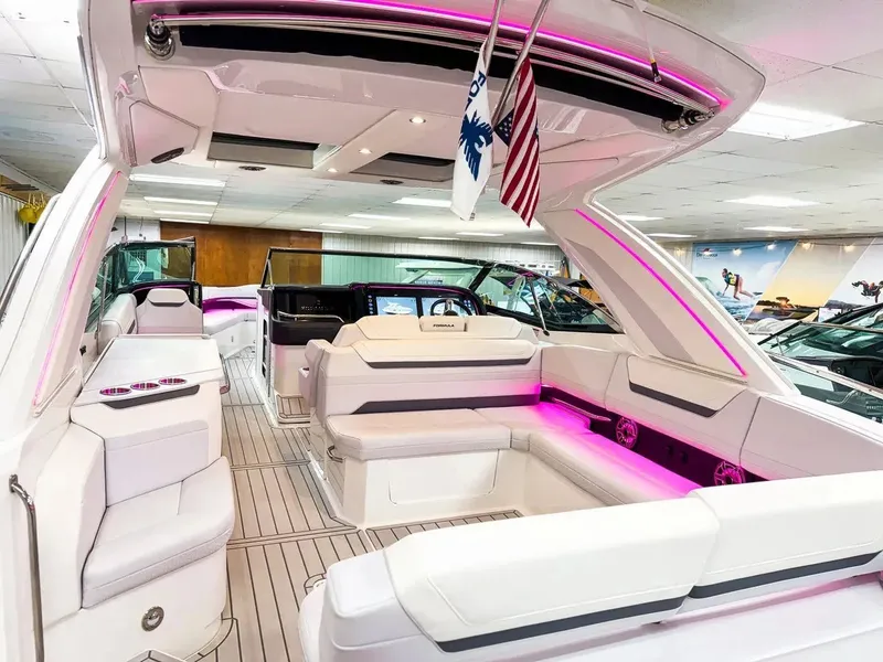 Slide: The Image of Formula 360 Crossover Bowrider 2026 - 11