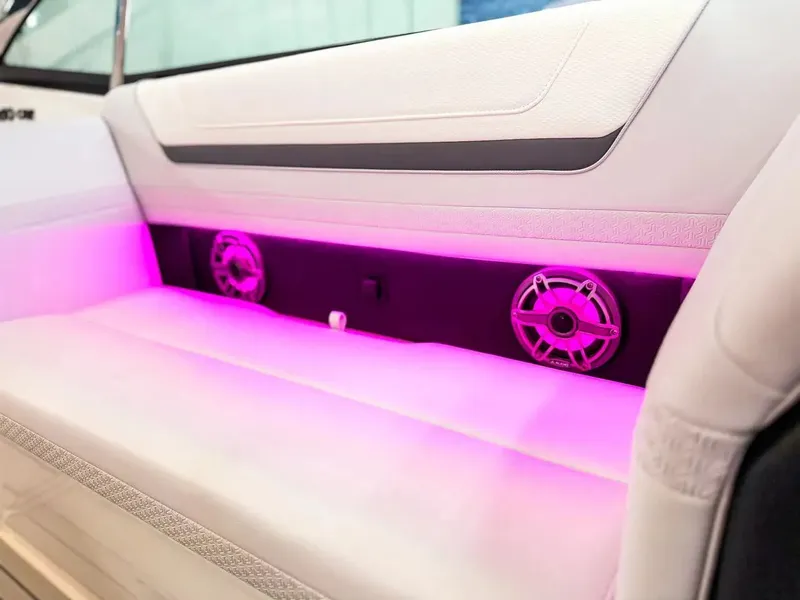 Slide: The Image of Formula 360 Crossover Bowrider 2026 - 20