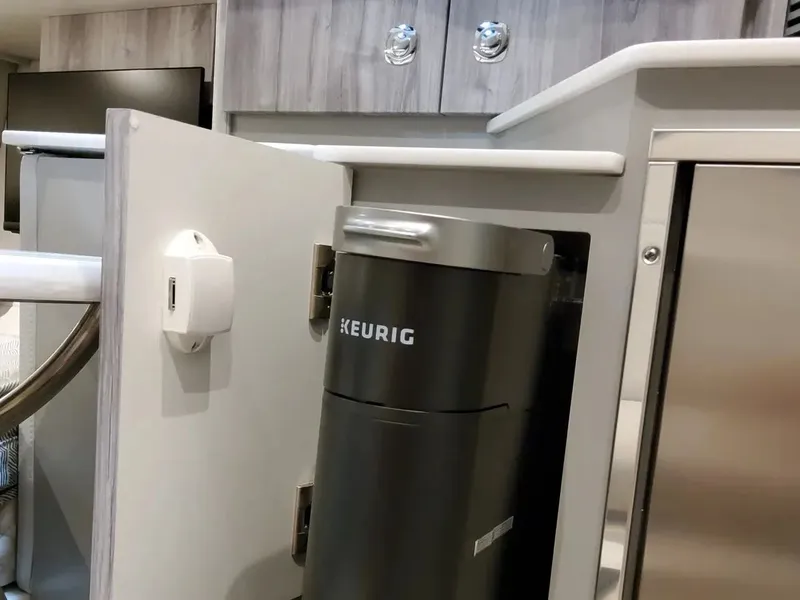 Slide: The Image of Formula 360 Crossover Bowrider 2026 - 47