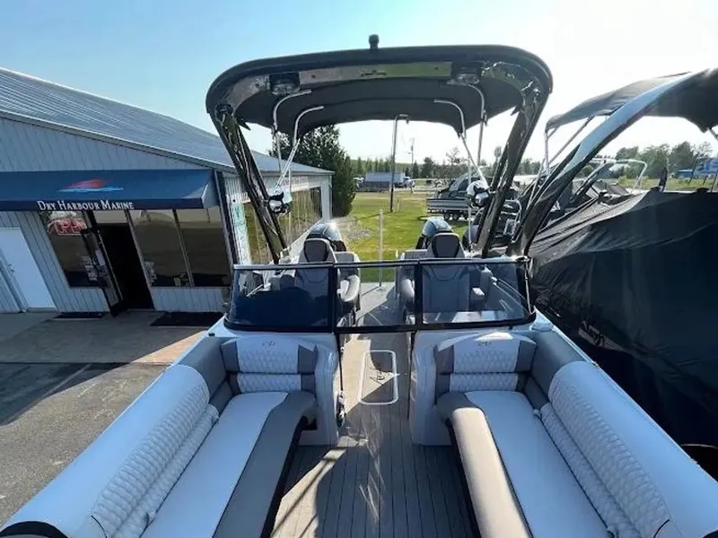 Slide: The Image of Avalon Excalibur 2785 Twin QL 2023 - 14