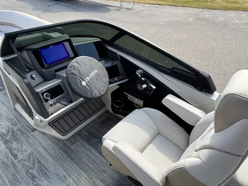 Slide: The Image of Avalon Catalina Platinum Quad Lounge Shift Windshield 2585 2025 - 9